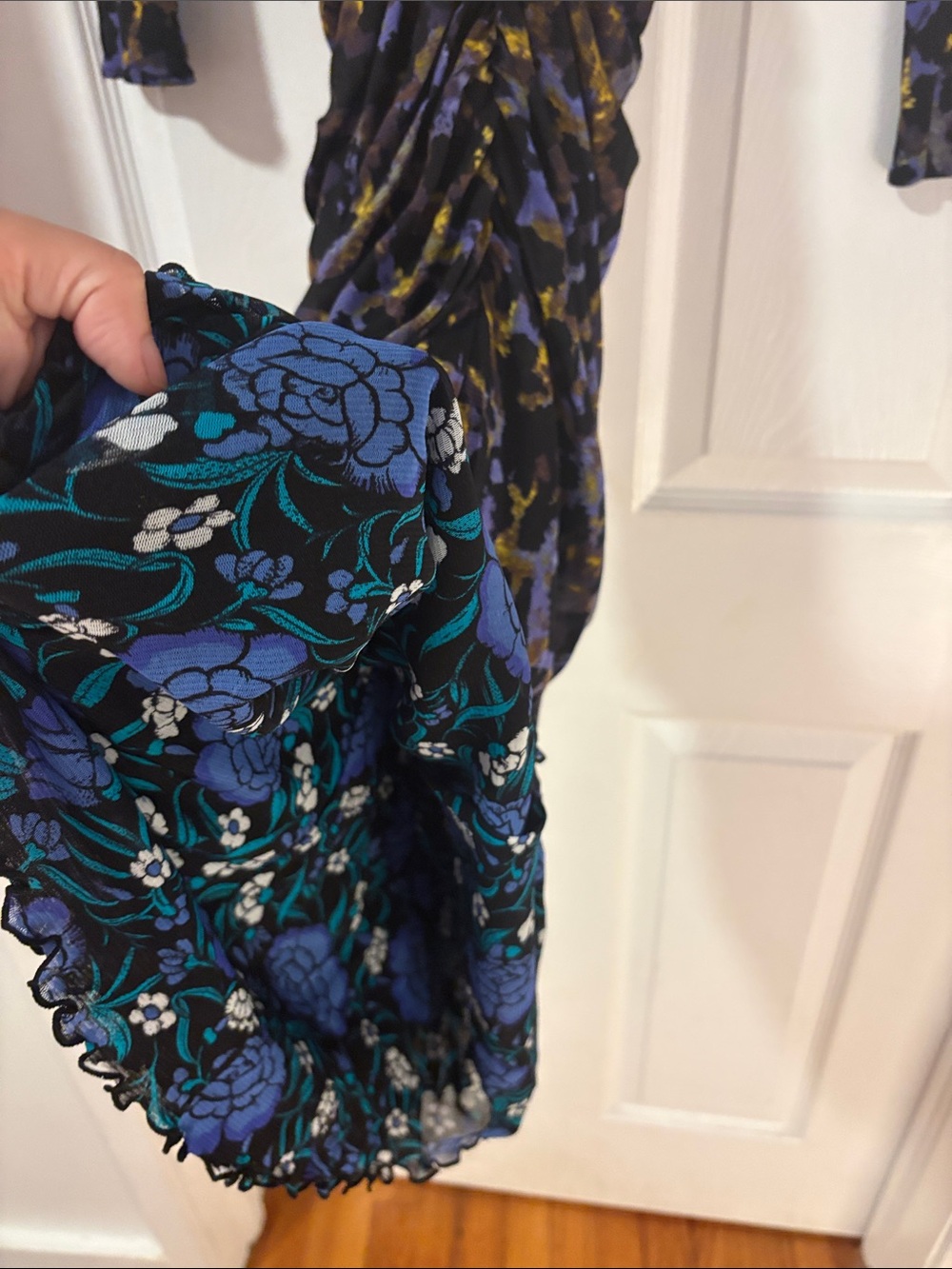 Blue Floral Ruched Long-Sleeve Dress - DVF - reversible! Leopard abstract print - Picture 6 of 6